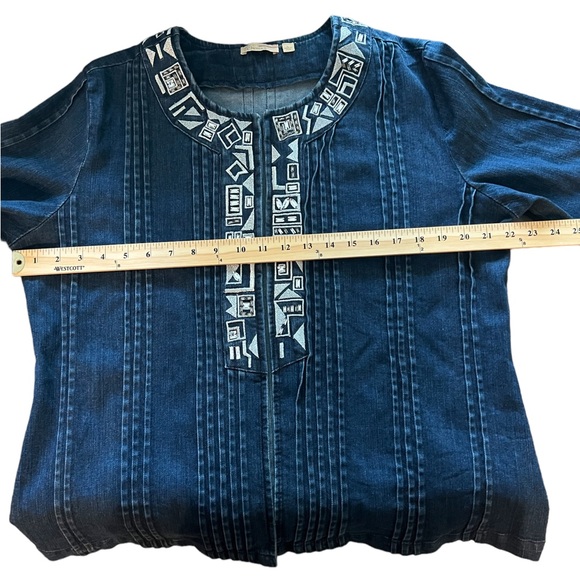 Choices denim stretch blue jacket with embroidered & crystal details. Size L - Picture 5 of 10